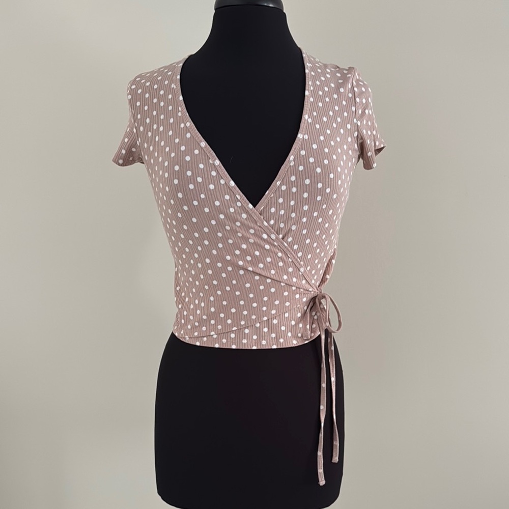 Billabong Beige Polka Dot Wrap Top NWT Size S